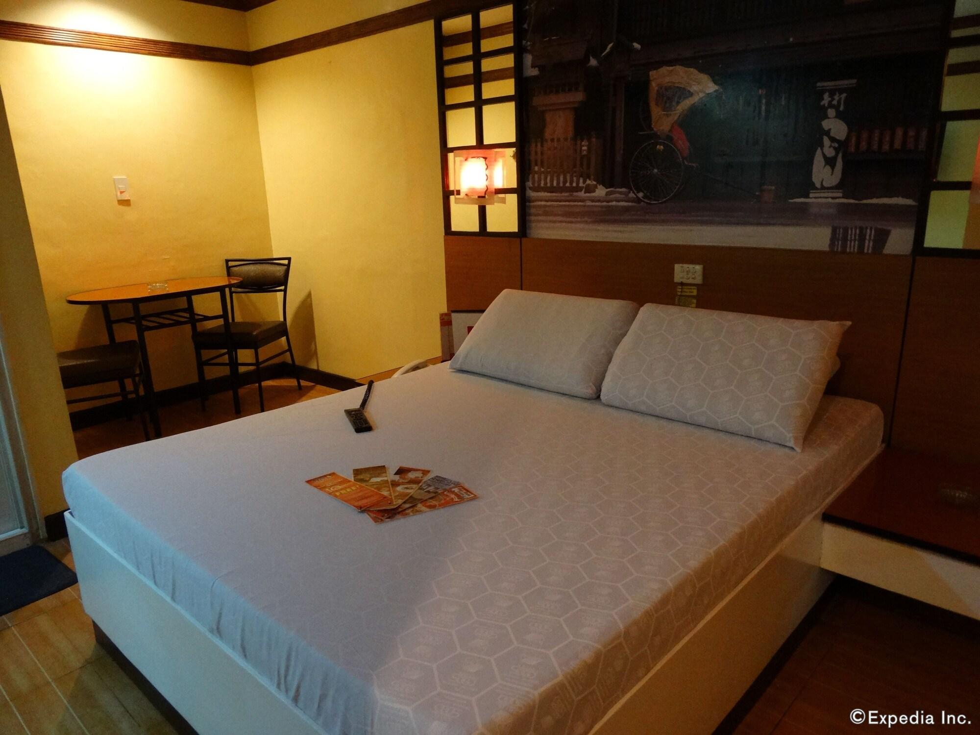 Hotel Sogo Pasay Wood Street Exterior photo
