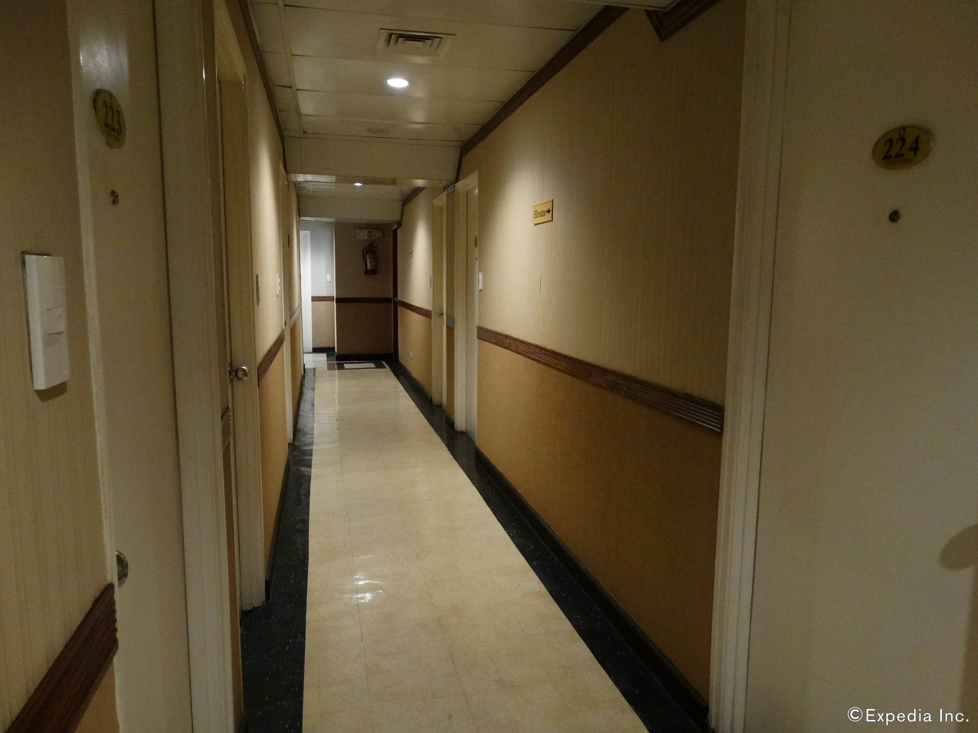 Hotel Sogo Pasay Wood Street Exterior photo